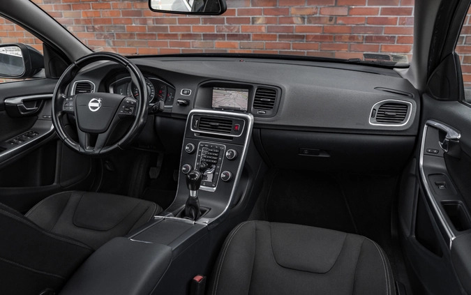 Volvo S60 cena 39900 przebieg: 234506, rok produkcji 2013 z Ostrowiec Świętokrzyski małe 781